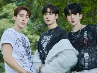 2025 UX1 CHRISTMAS LIVE IN JAPAN First Winter Story