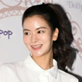 アキバ・リエ（秋葉里枝）